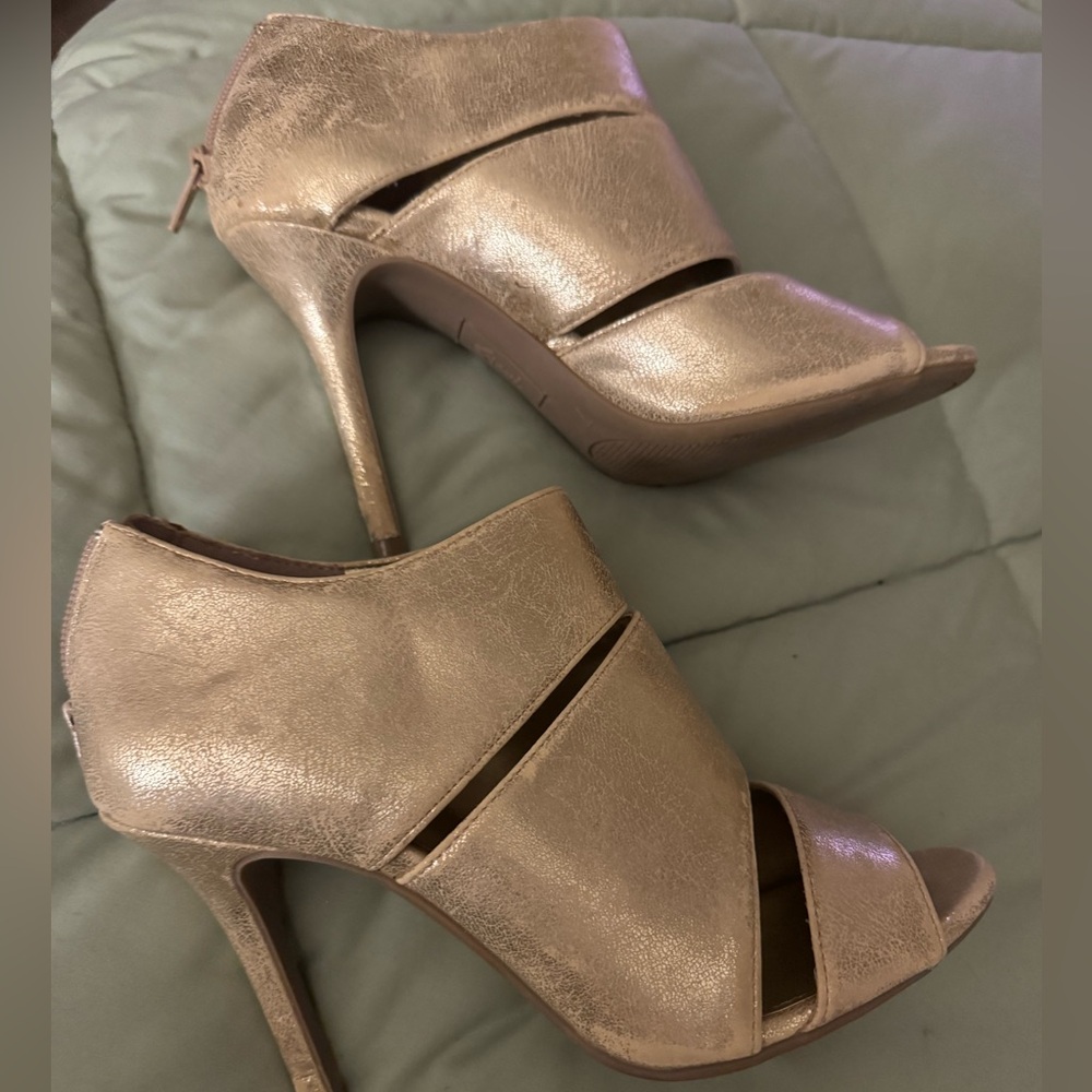 Gold heels
